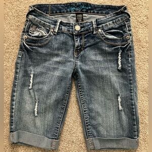 Ariya Distressed Long Rolled Up Jean Shorts Juniors Size 5/6